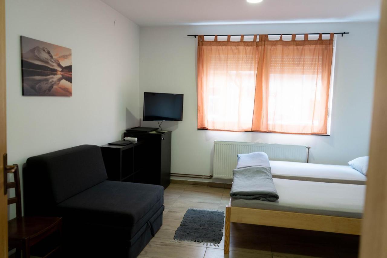 Apartment Eurho Osijek Exterior foto