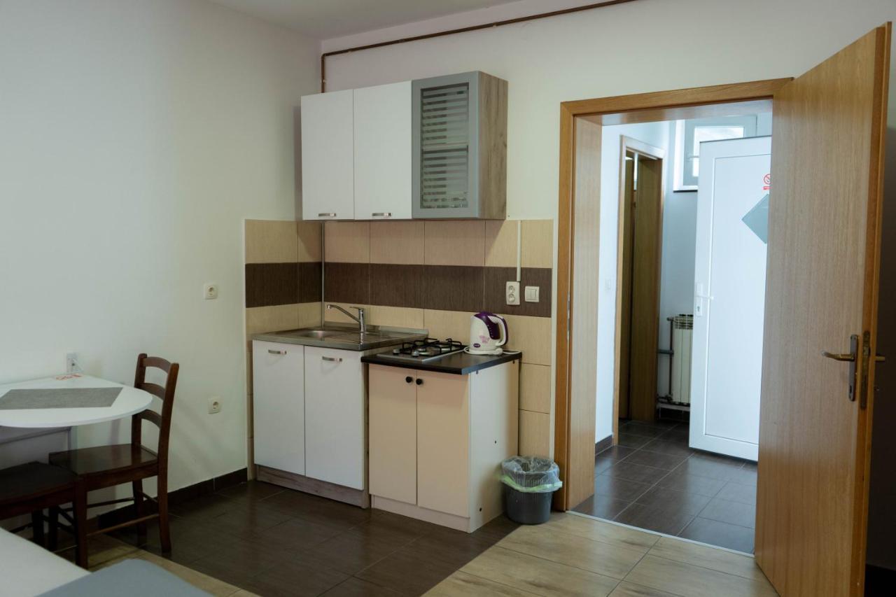 Apartment Eurho Osijek Exterior foto